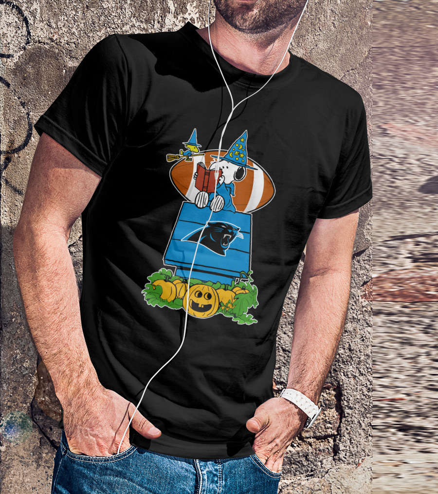Carolina Panthers Snoopy Halloween Wizard Read Football Pumpkin Scene T-Shirt