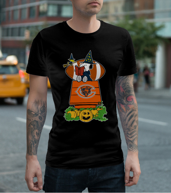 Chicago Bears Snoopy Halloween Witch Football Pumpkin House T-Shirt