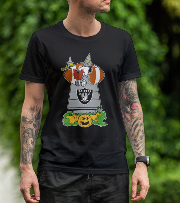 Las Vegas Raiders Snoopy Halloween Witch Pumpkin Football Doghouse T-Shirt
