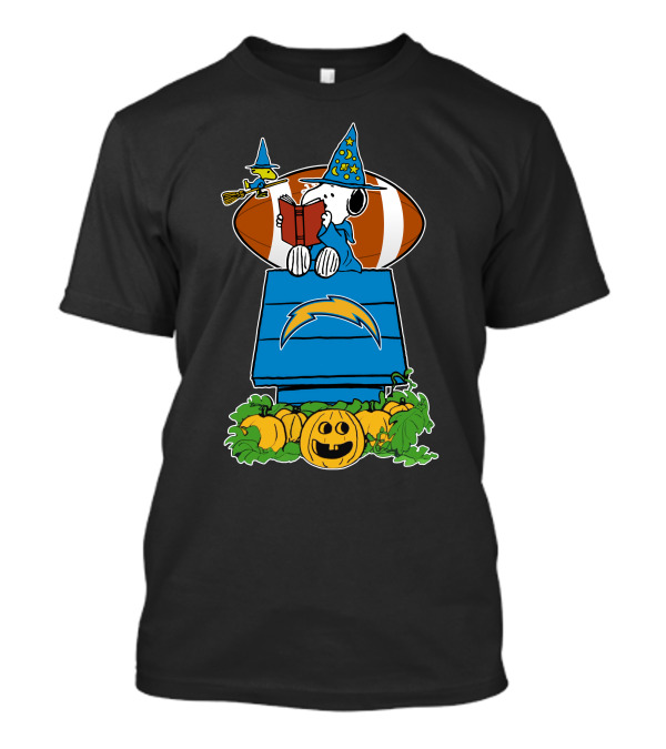 Los Angeles Chargers Snoopy Halloween Witch Reading Football Pumpkin T-Shirt