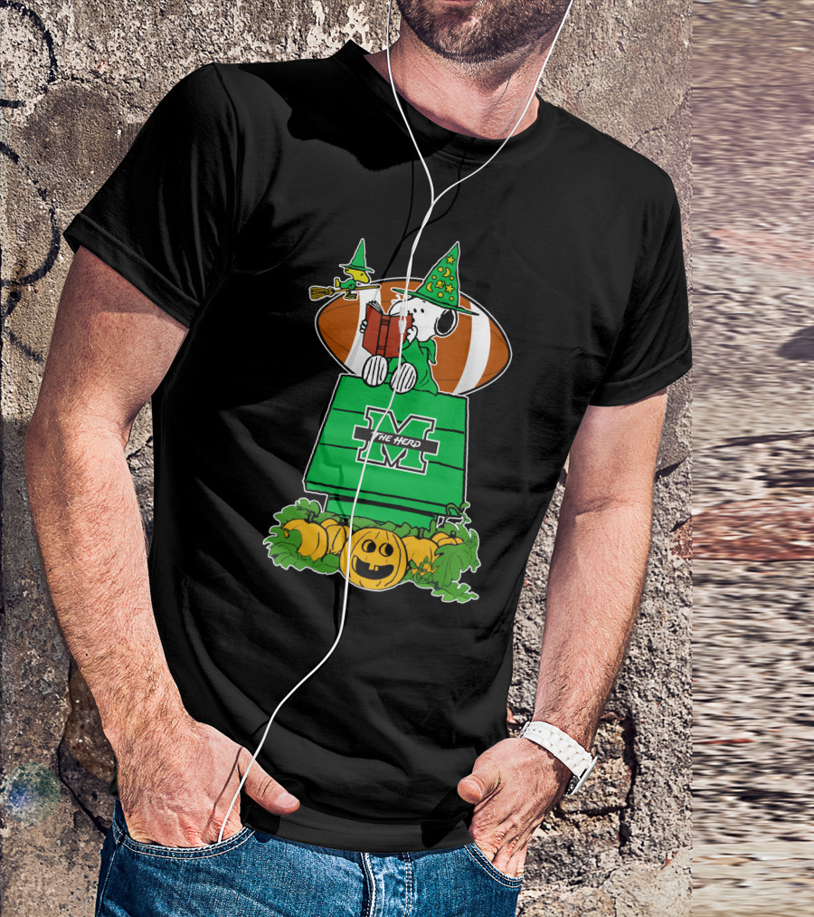 Marshall Thundering Herd Snoopy Halloween Witch Reading Book And Football T-Shirt