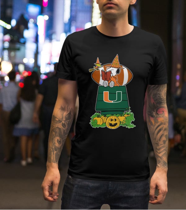 Miami Hurricanes Snoopy Halloween Pumpkin Peanuts Football T-Shirt