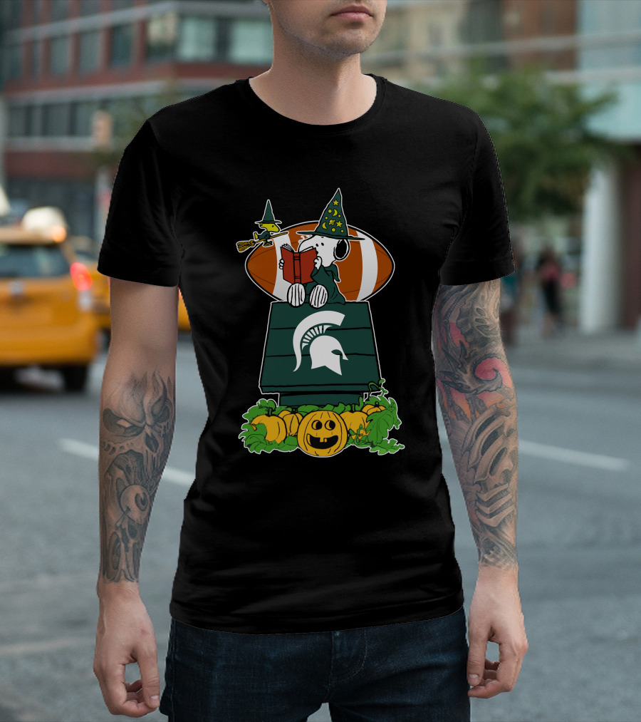 Michigan State Spartans Snoopy Halloween Football Pumpkin House T-Shirt