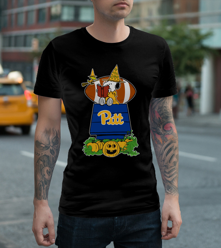 Pitt Panthers Snoopy Halloween Football Party Peanuts Pumpkin T-Shirt