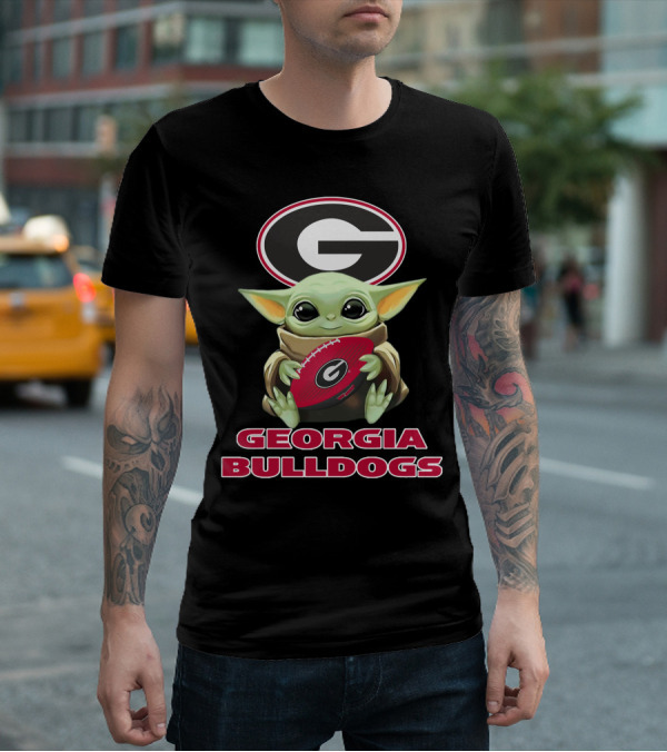 Georgia Bulldogs Baby Yoda Holding Football T-Shirt