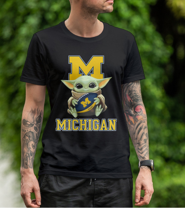 Michigan Wolverines Baby Yoda Football Fan Character M T-Shirt