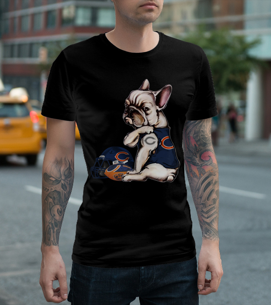 Chicago Bears Football Helmet Pug Wearing Team Jersey T-Shirt