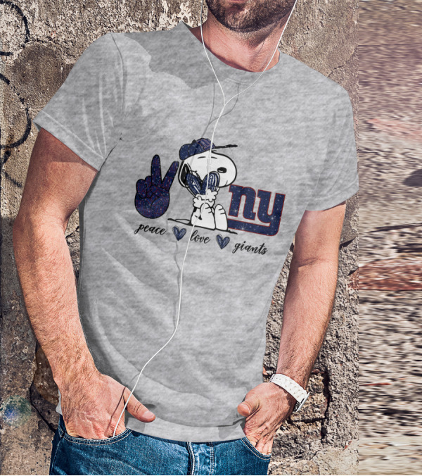 Peace Love NY Giants Snoopy Football Vintage Vibes T-Shirt