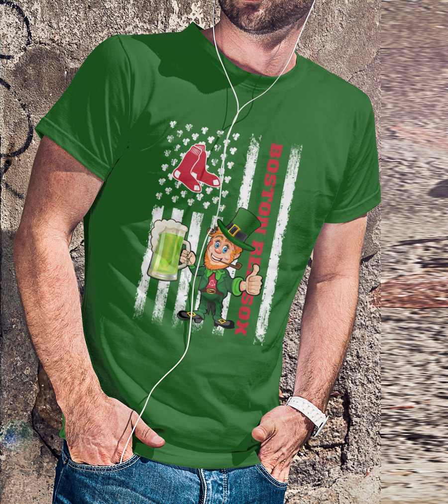 Boston Red Sox St Patrick's Day Leprechaun With Clover Flag And Beer Mug T-Shirt
