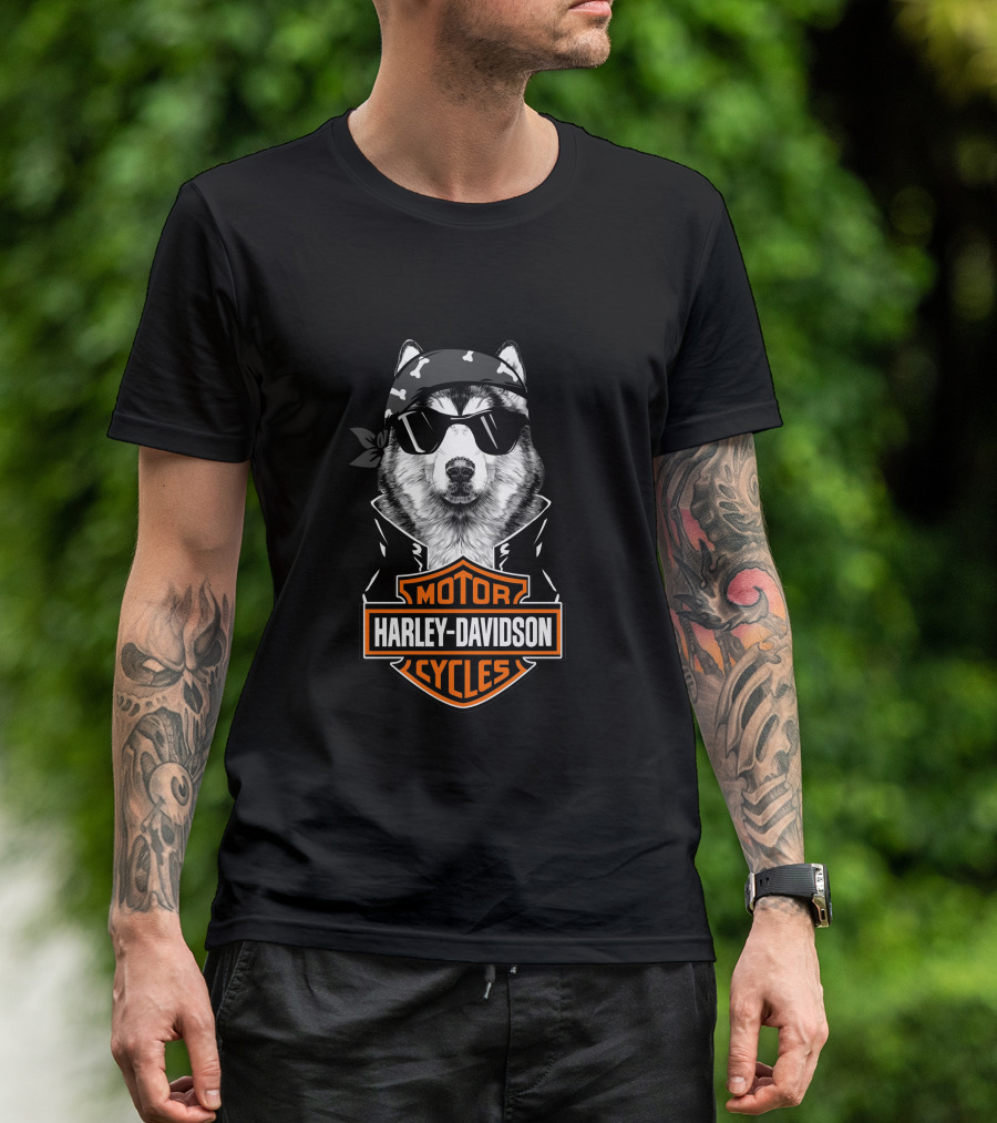 Alaskan Malamute Harley Davidson Motorcycles T-Shirt