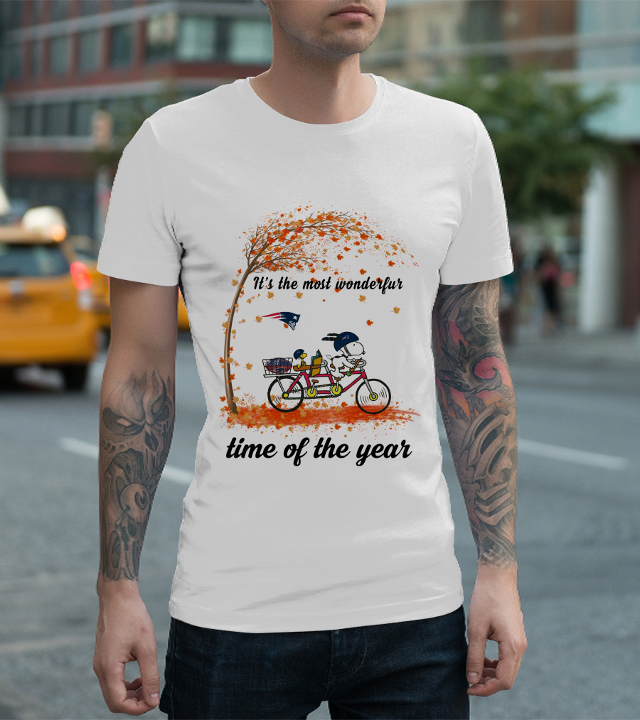 It's The Most Wonderful Time Of The Year New England Patriots Snoopy Autumn Cyclist T-Shirt