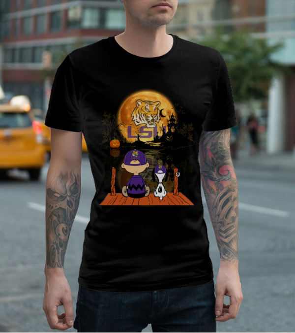 LSU Tigers Halloween Full Moon Pumpkin  T-Shirt