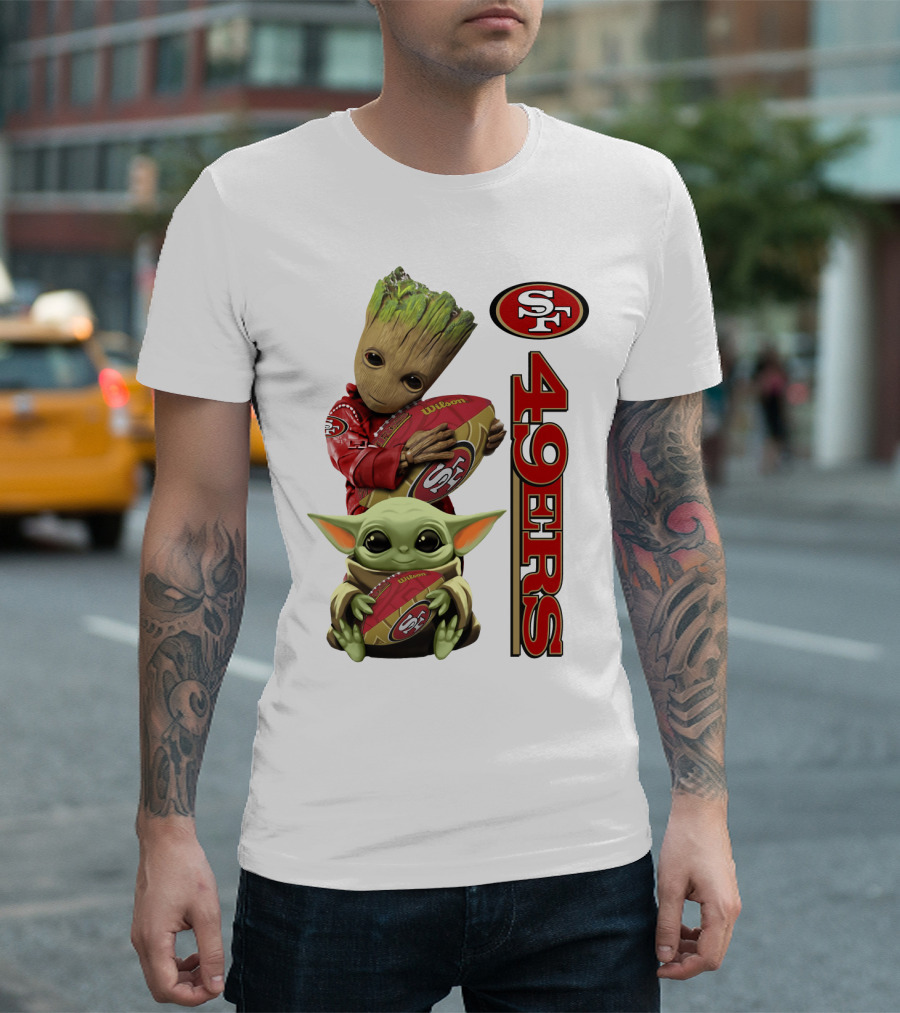 Baby Groot and Baby Yoda Hug San Francisco 49ers Football T-Shirt