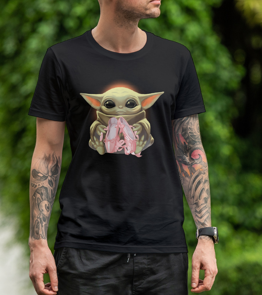 Baby Yoda Hug Pink Ballet Shoes T-Shirt