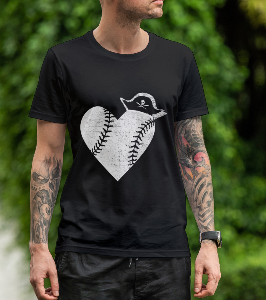 Vintage Pirate Heart Baseball Skull T-Shirt
