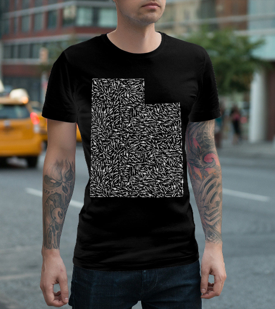 Utah State Outline With Gun Pattern America Distressed Trump T-Shirt