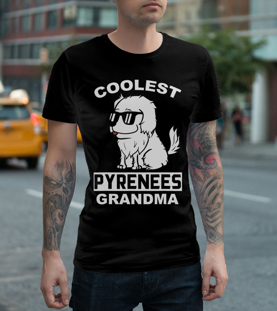 COOLEST GREAT PYRENEES GRANDMA FUNNY DOG PUPPY SUNGLASSES T-Shirt