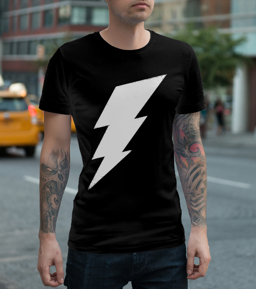Distressed Lightning Bolt Fun Quick Halloween T-Shirt