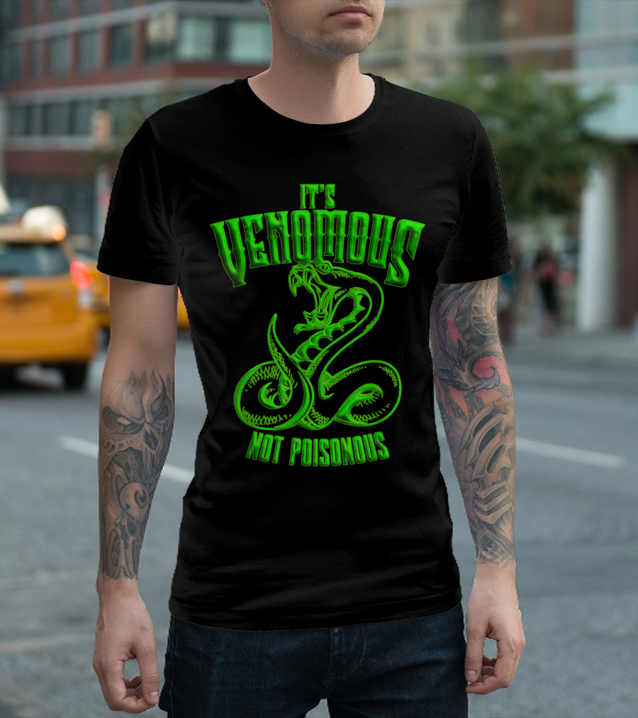 It's Venomous Not Poisonous Herpetology Zookeeper T-Shirt