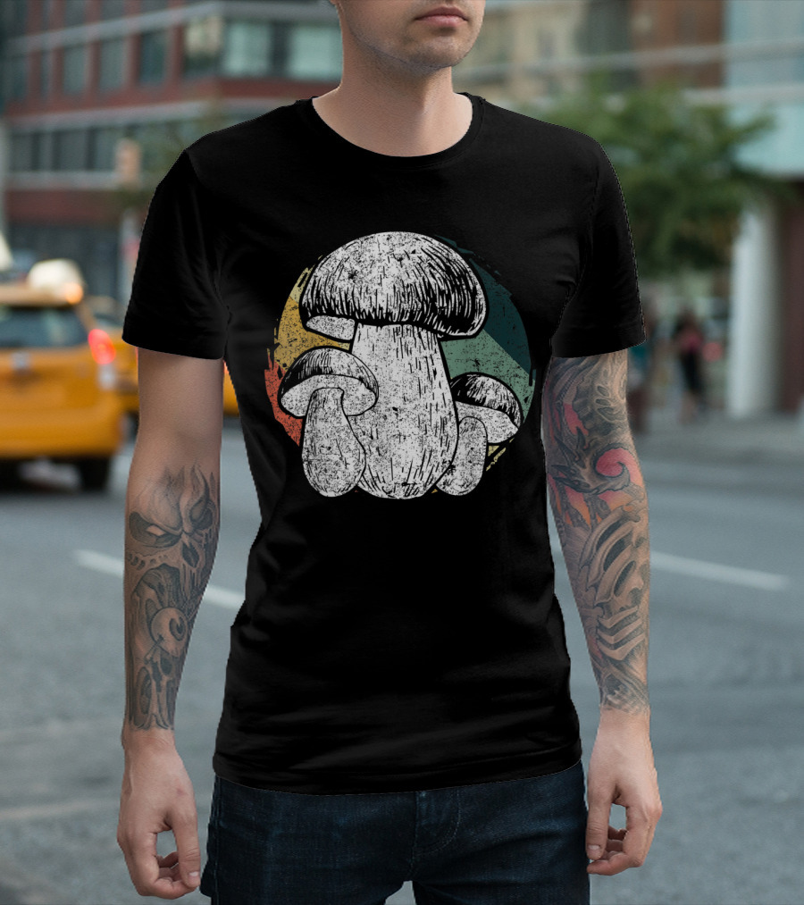 Vintage Mushroom And Morel Hunter Retro Circle T-Shirt