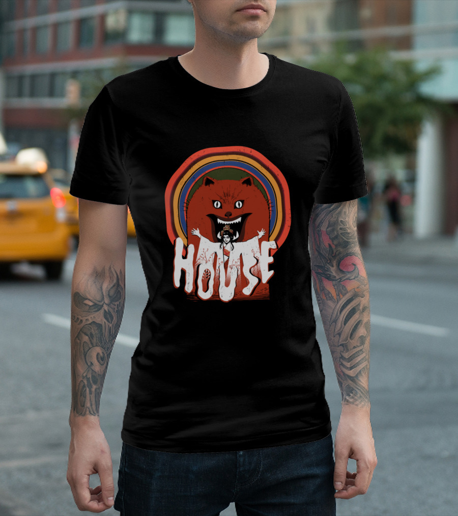 Hausu House 1977 Red Cat Rainbow Horror Motif T-Shirt