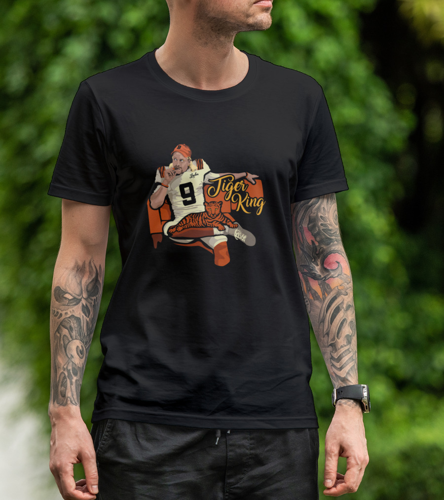 Tiger King Football Player Number 9 With Tiger On Bench T-Shirt