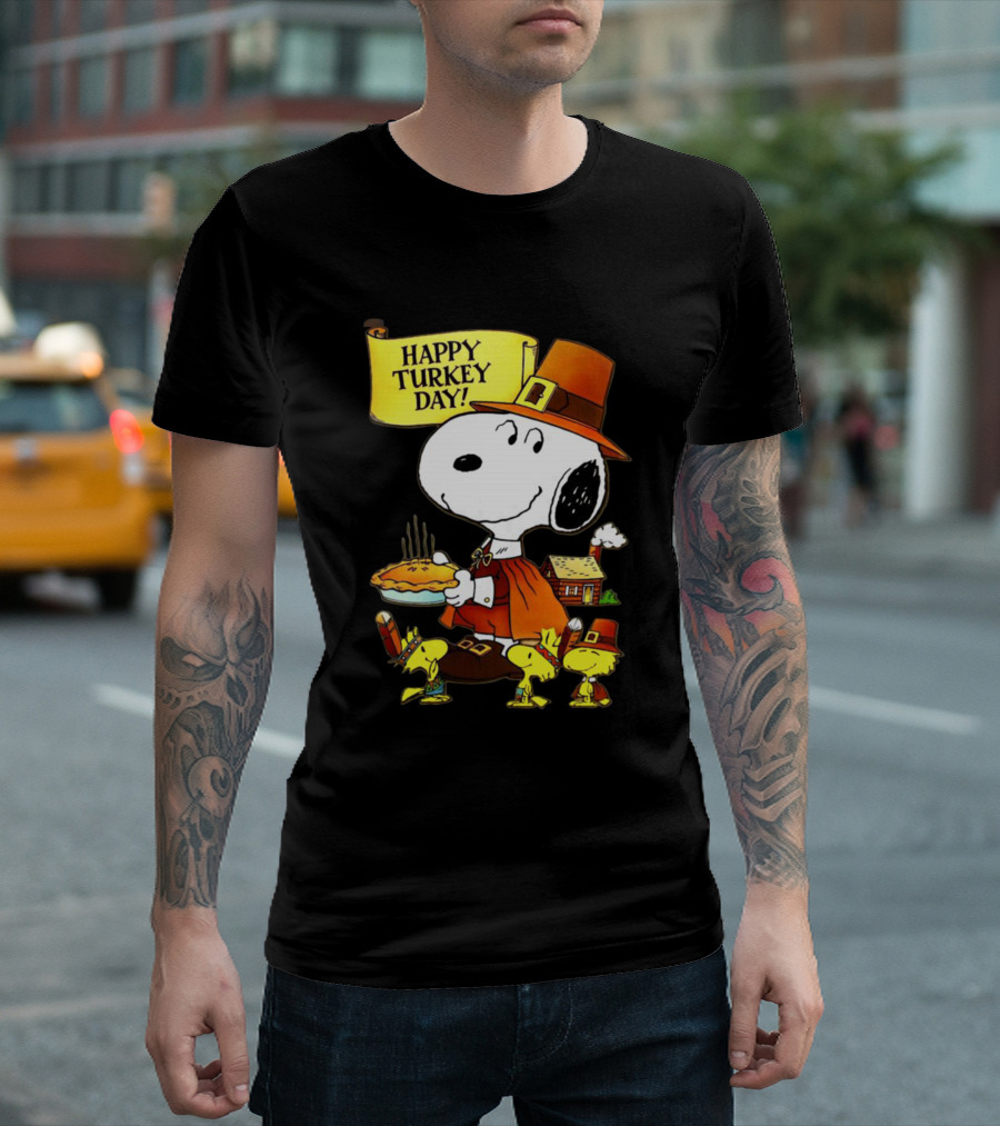 Happy Turkey Day Snoopy And Woodstock Thanksgiving Pie T-Shirt