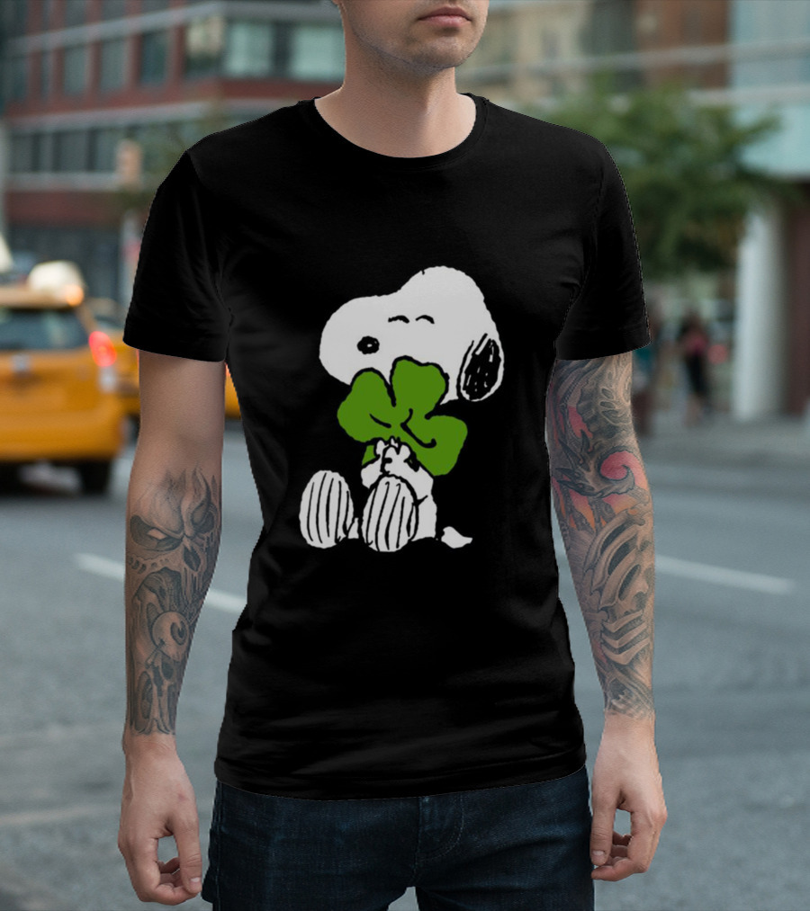 Peanuts Snoopy Hugging Green Shamrock T-Shirt