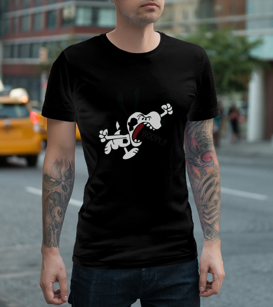 Shouted Snoopy Snoopy Angry Expression T-Shirt