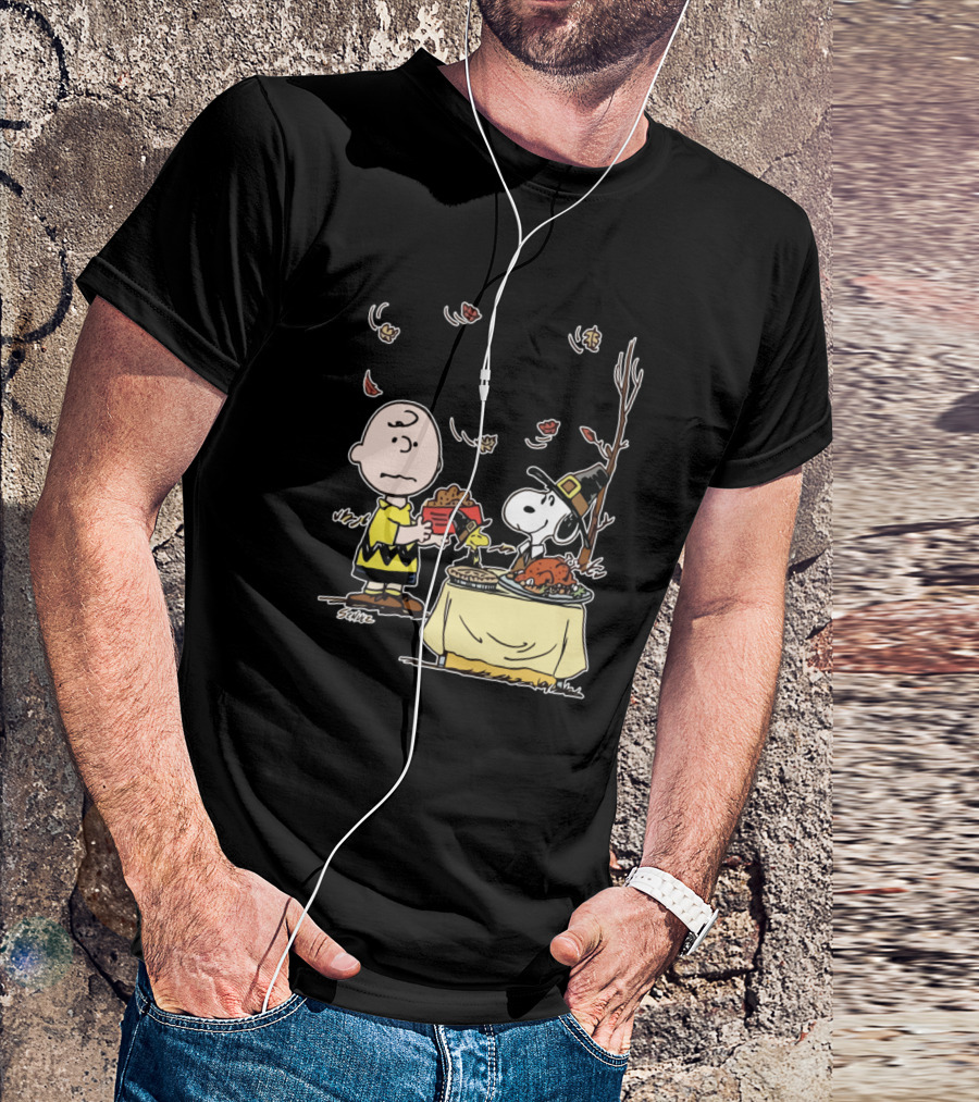 Charlie Brown Thanksgiving With Snoopy And Woodstock Feast T-Shirt
