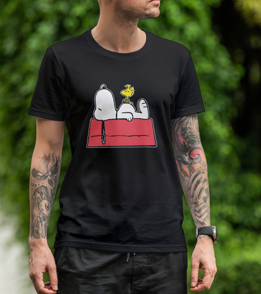 Snoopy And Woodstock Relaxing On Doghouse T-Shirt