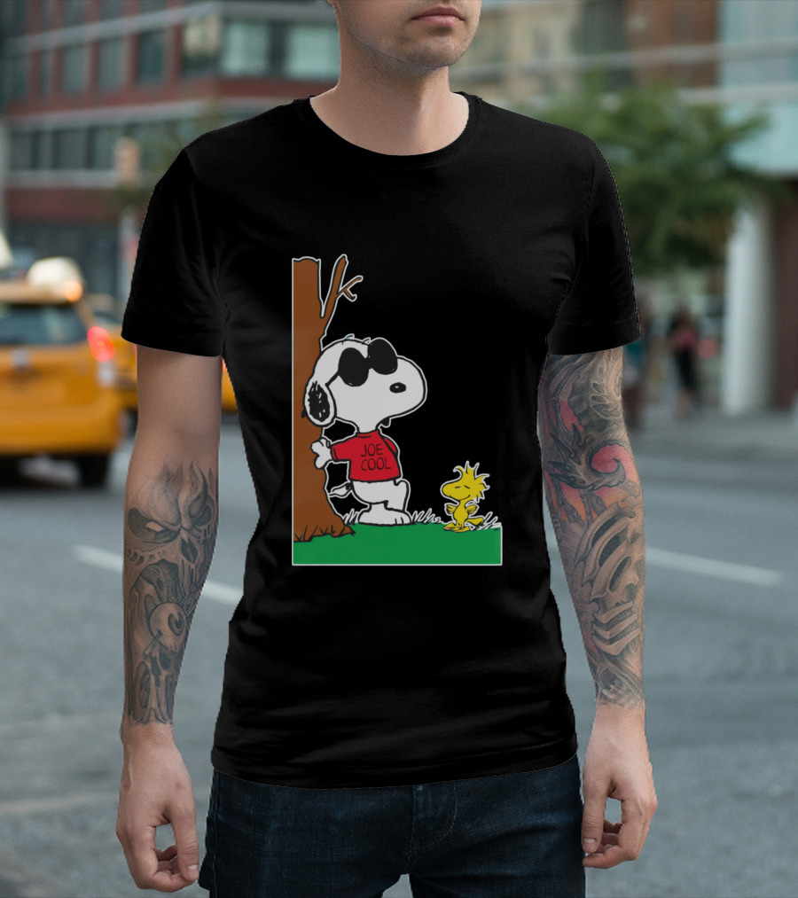 Snoopy Joe Cool And Woodstock Relaxing By The Tree T-Shirt