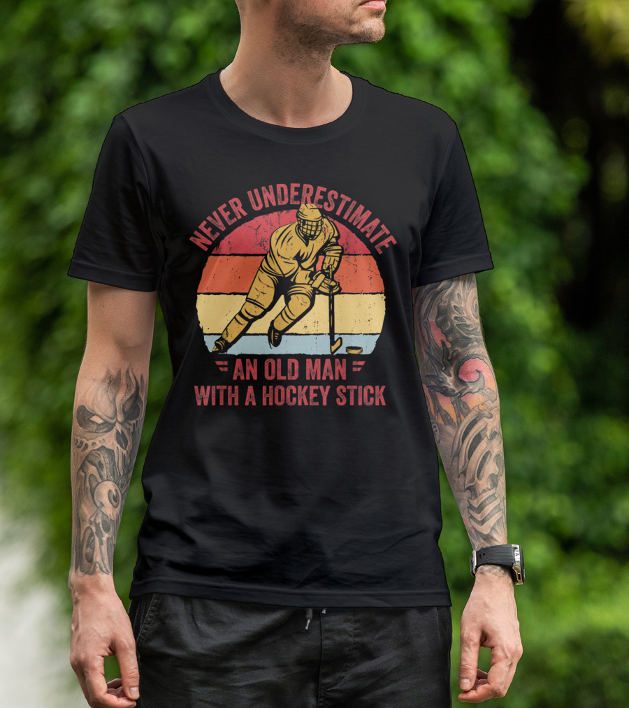 Never Underestimate An Old Man With A Hockey Stick Vintage Style Hockey Player Retro Stripes T-Shirt