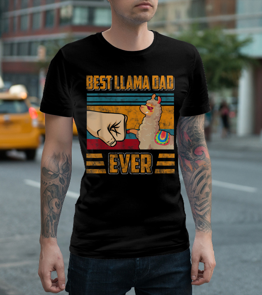 BEST LLAMA DAD EVER FIST BUMP WITH SUNGLASSES LLAMA T-Shirt
