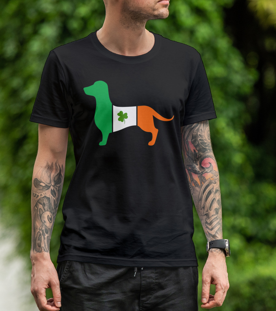 Dachshund Irish Flag St Patricks Day Clover T-Shirt