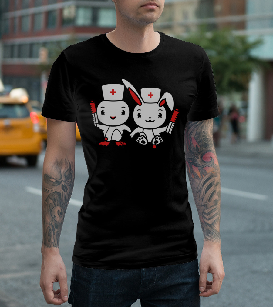 Chicken Bird Chick Couple Team 2 Friends Nurse Rabbit Duo With Syringes T-Shirt