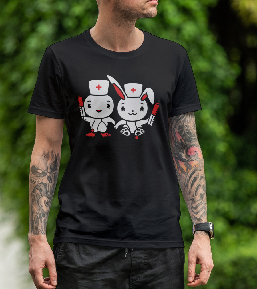 Chicken Bird Chick Couple Team 2 Friends Nurse Rabbit Duo With Syringes T-Shirt