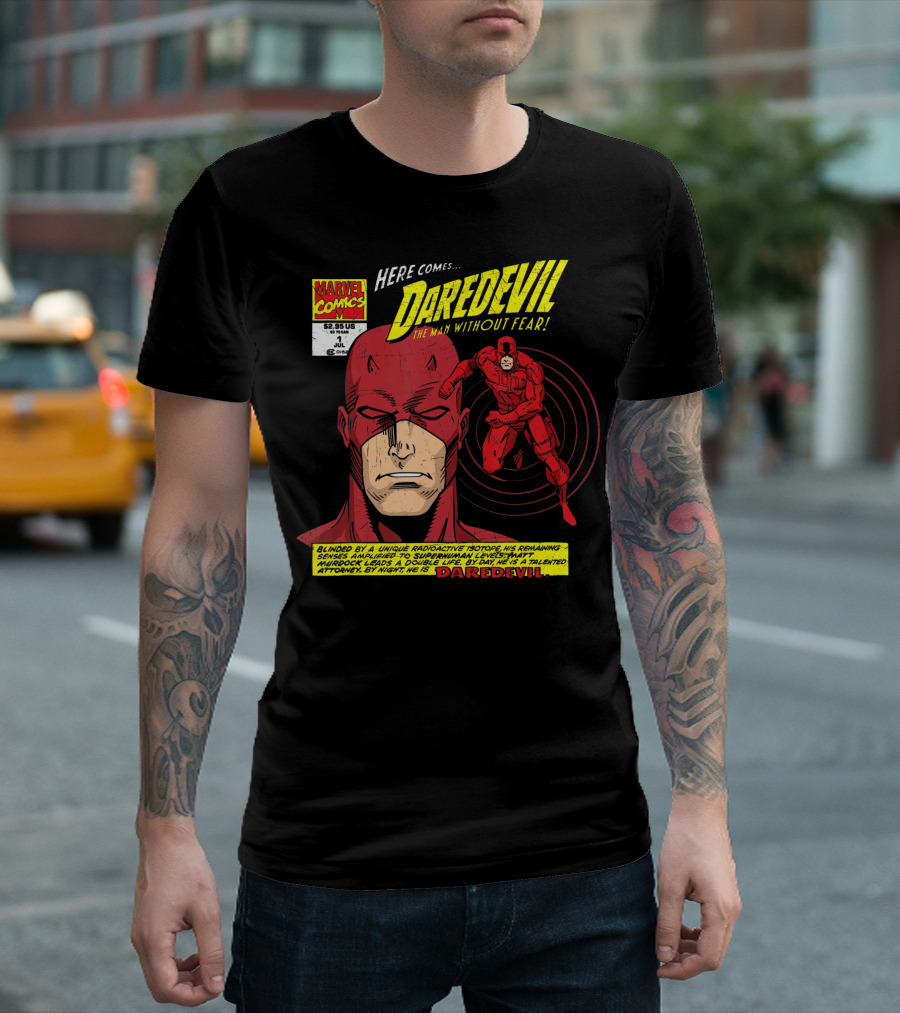 Marvel Comics Daredevil Here Comes The Man Without Fear Issue #1 Comic Book Cover T-Shirt