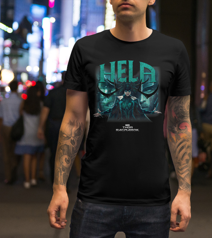 Marvel Thor Ragnarok Hela Deceiving Hands Reach Out Powerful Antlers T-Shirt