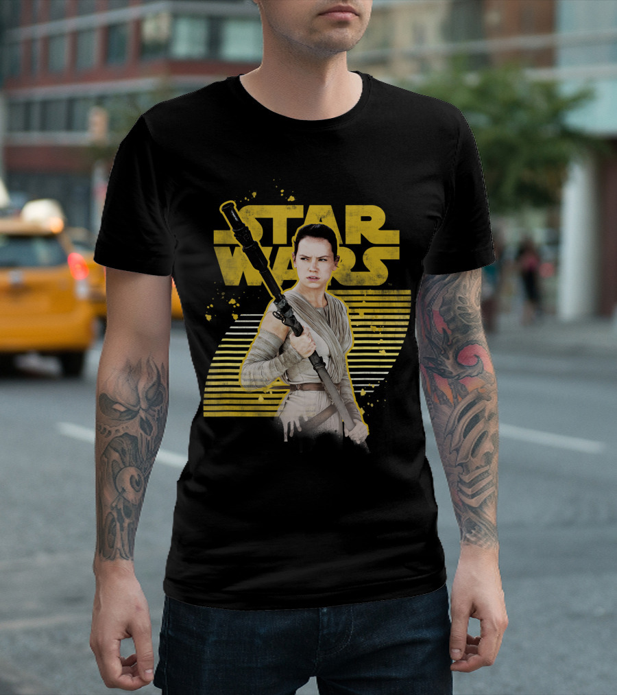 Star Wars The Force Awakens Rey Stands Strong Bold Yellow Background T-Shirt