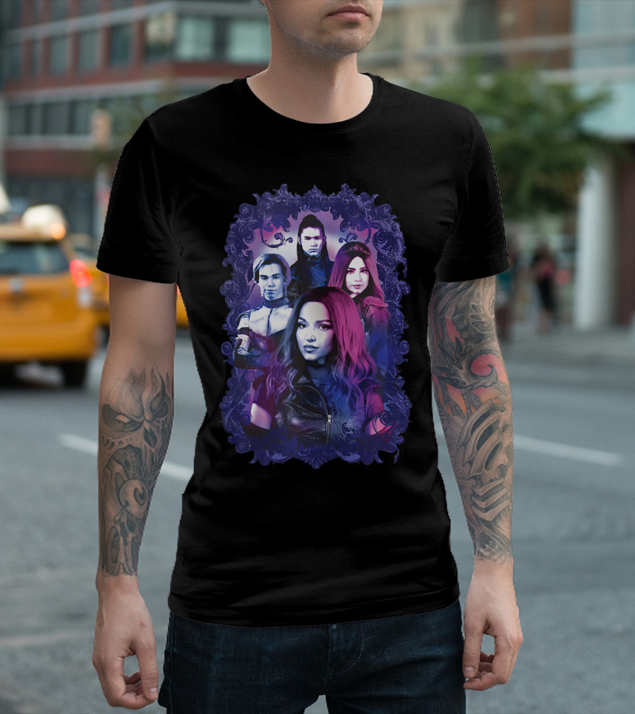 Carlos Jay Mal Evie Disney Descendants 3 Portrait Framestyle T-Shirt