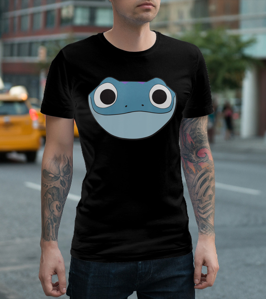 Disney Frozen 2 Bruni Cute Salamander Big Face Blue Eyes T-Shirt