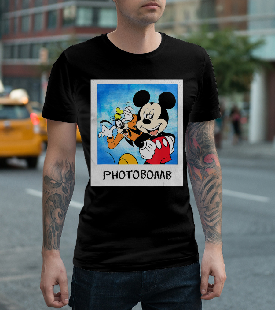 Disney Mickey And Goofy Photobomb Polaroid T-Shirt