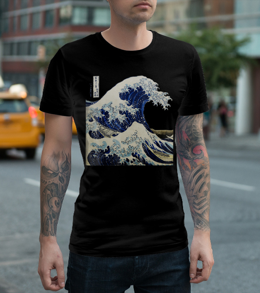 Kanagawa Japanese The Great Wave Hokusai Iconic Print T-Shirt