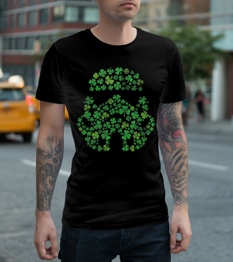 Stormtrooper Helmet Made Of Green Shamrocks Star Wars T-Shirt