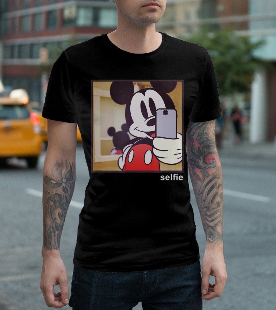 Disney Mickey Mouse Selfie Mirror Reflection T-Shirt