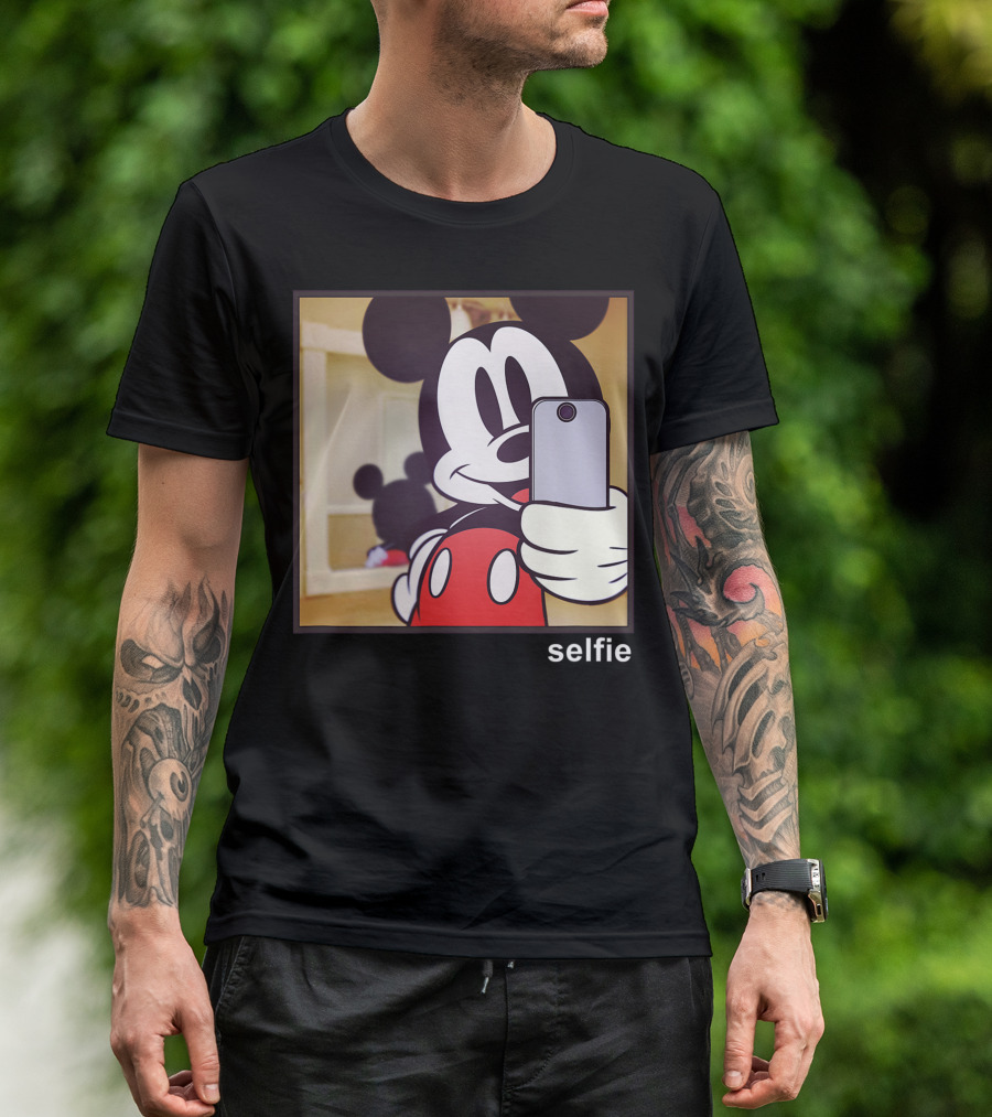 Disney Mickey Mouse Selfie Mirror Reflection T-Shirt