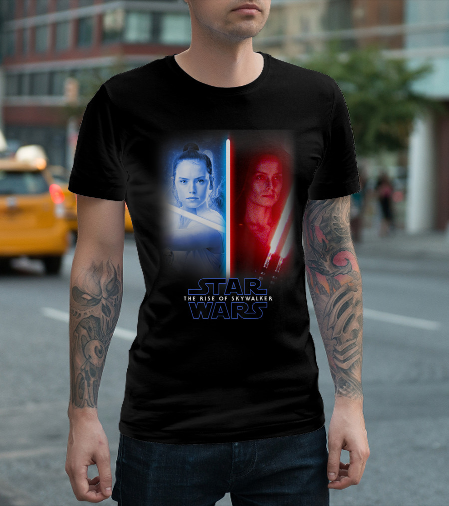 Star Wars The Rise Of Skywalker Rey Light Side Dark Side Lightsaber Split T-Shirt