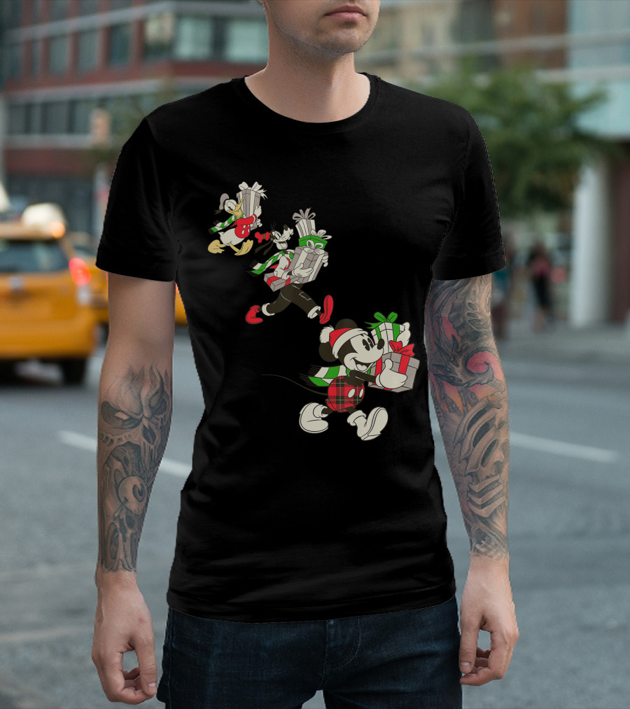 Vintage Disney Mickey Goofy Donald Holiday Presents T-Shirt