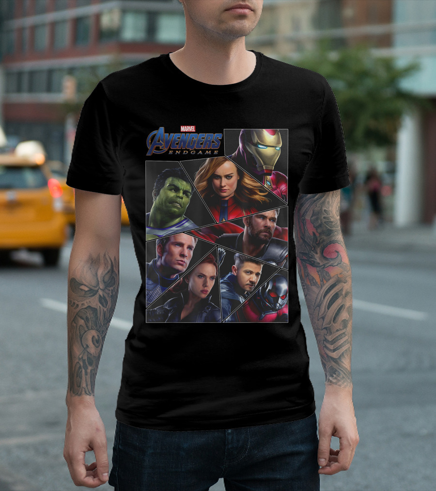 Marvel Avengers Endgame Iron Man Captain America Thor Hulk Black Widow Hawkeye Captain Marvel Ant-Man Panels T-Shirt